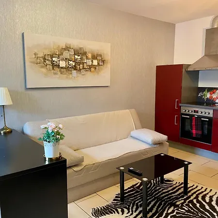 Kleine Gemuetliche In Der Naehe Von Koeln Und Aachen *